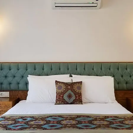 Aparthotel Gumus 3*