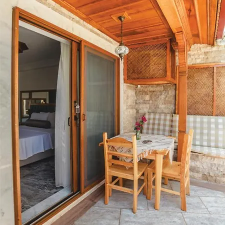 Gumus Akyaka (Mugla)